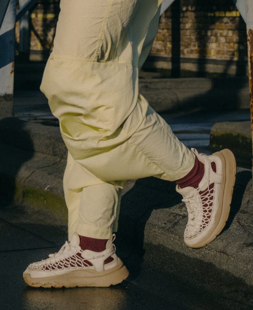 Men's UNEEK WK Sneaker  |  Khaki/Black - Image 9
