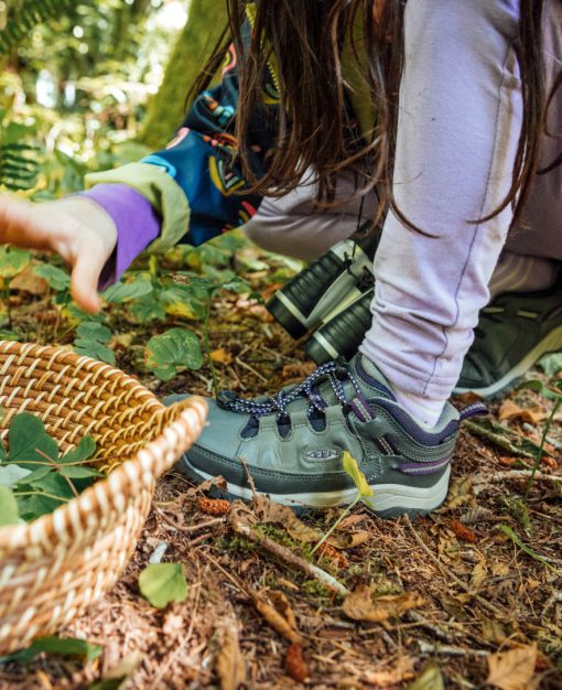 Big Kids' Targhee Waterproof Shoe  |  Magnet/Tillandsia Purple - Image 7