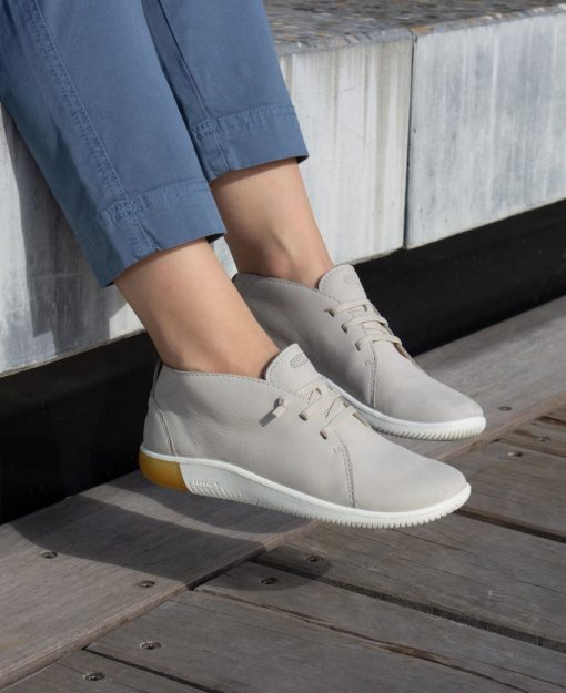 Women's KNX Chukka  |  Silver Lining/Star White - Image 8