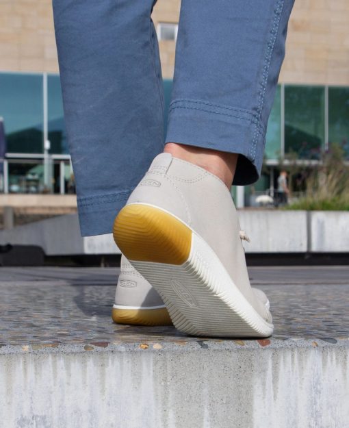 Women's KNX Chukka  |  Silver Lining/Star White - Image 9