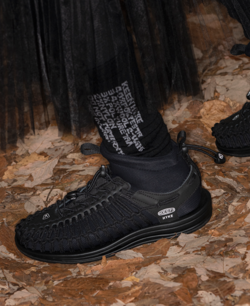 Women's UNEEK High Top x HYKE  |  HYKE Timberwolf - Image 9