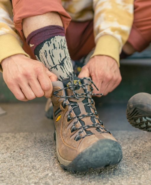 Men's Targhee II Mid Waterproof Hiking Boots  |  Shitake/Brindle - Image 7