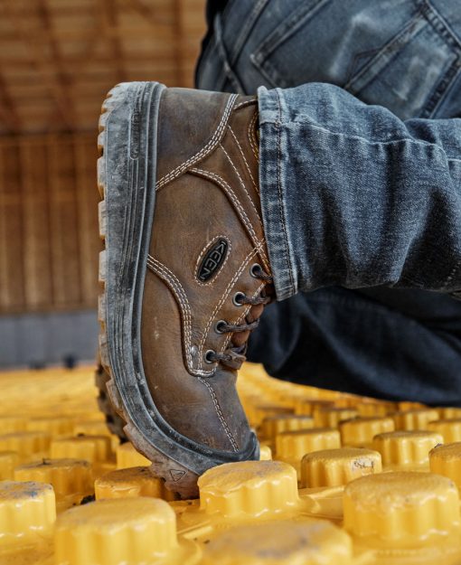 Men's Fort Wayne 6 Waterproof (Soft Toe)  |  Dark Earth/Gum - Image 8