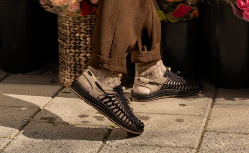Men's UNEEK Sneaker  |  Black/Plaza Taupe - Image 7