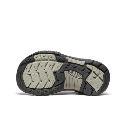 Little Kids' Newport Boundless Sandal  |  Dark Olive/Scarlet Ibis - Image 6